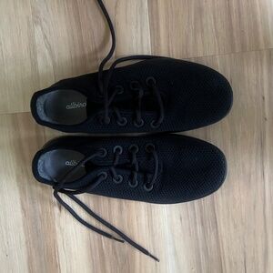 Brand new size 9 Allbirds shoes